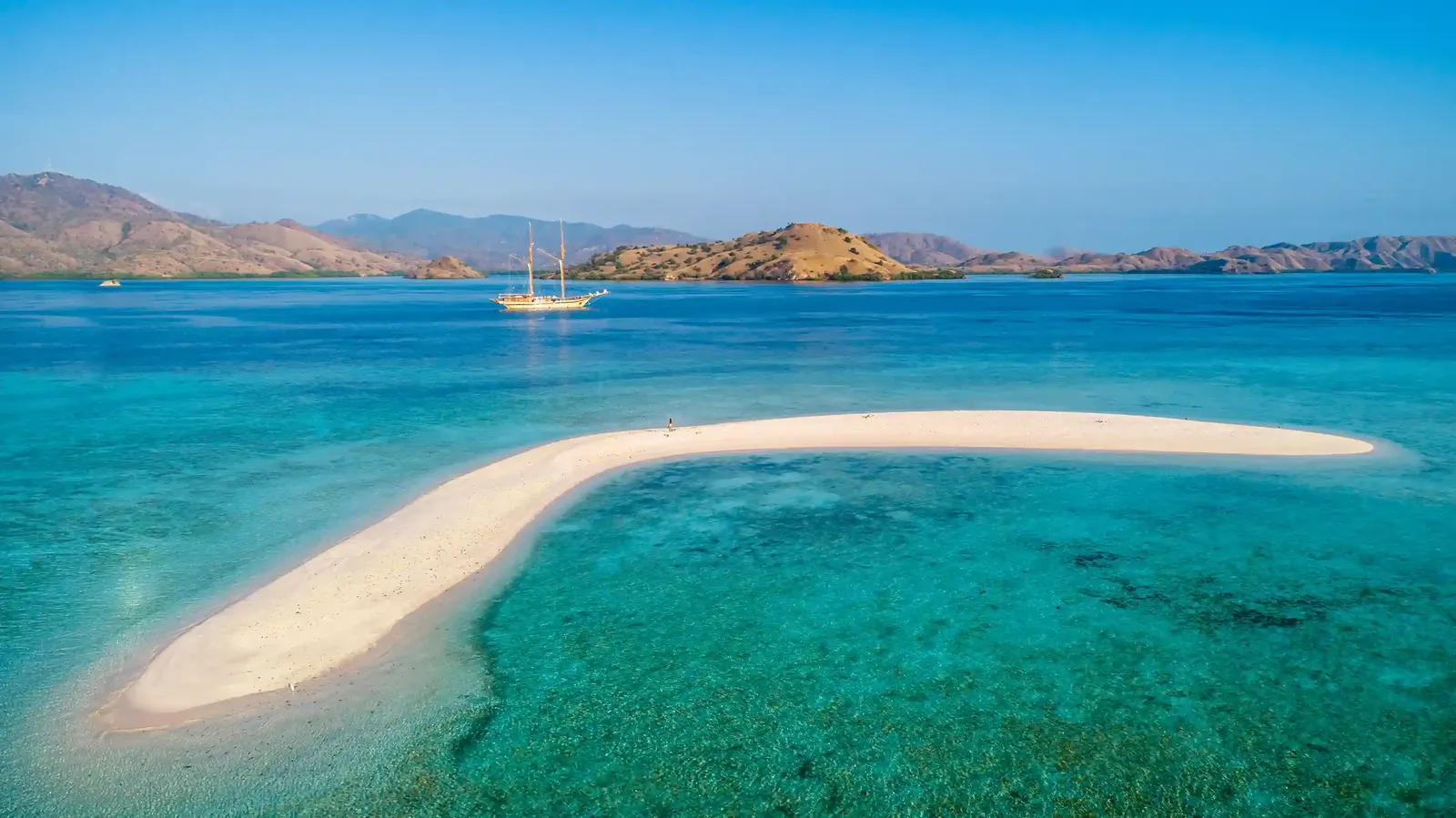 Taka Makassar sandbar
