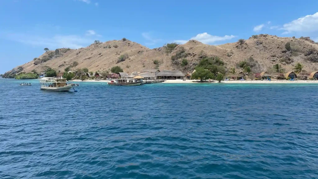 When is the Wet Season in Labuan Bajo (November–March) Good for 2027 Travelers Seeking Lower Cr