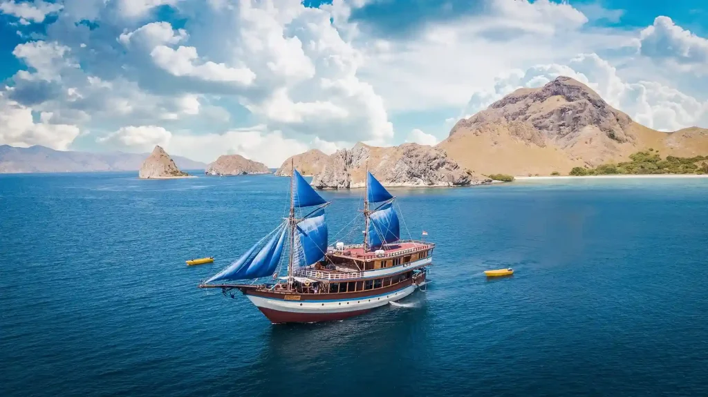 Which Operators Actually Run Their Own Boats in Labuan Bajo Instead of Reselling?