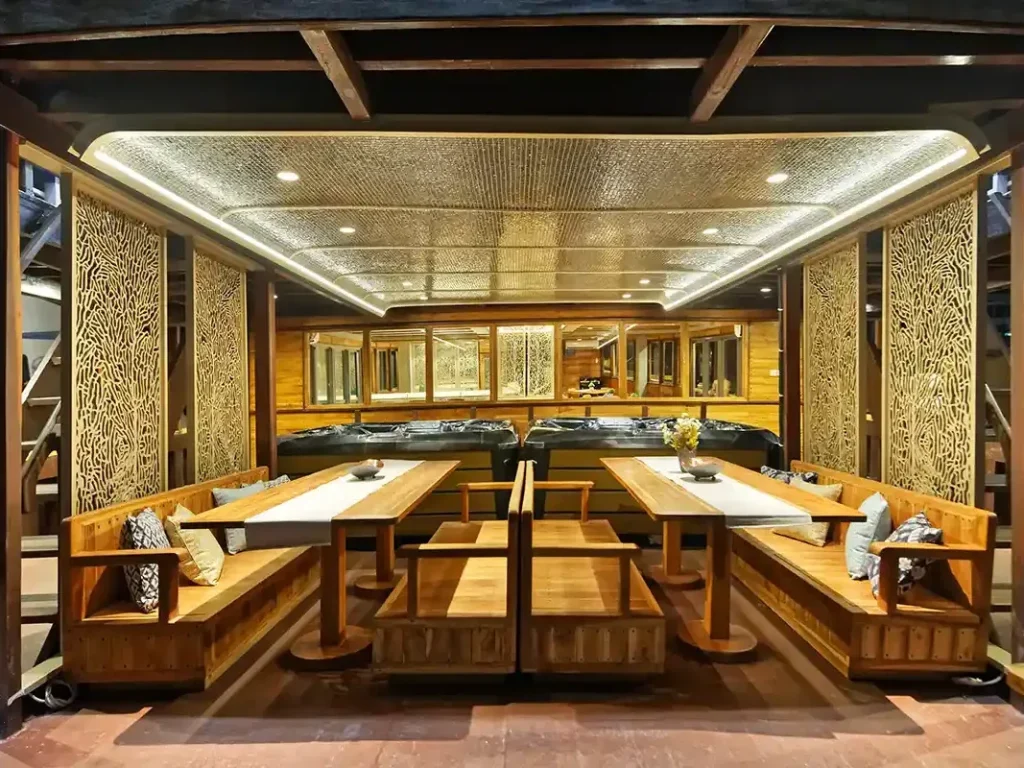 How Much Does a Komodo Liveaboard Cost Per Person? 3D2N Price Guide 2027