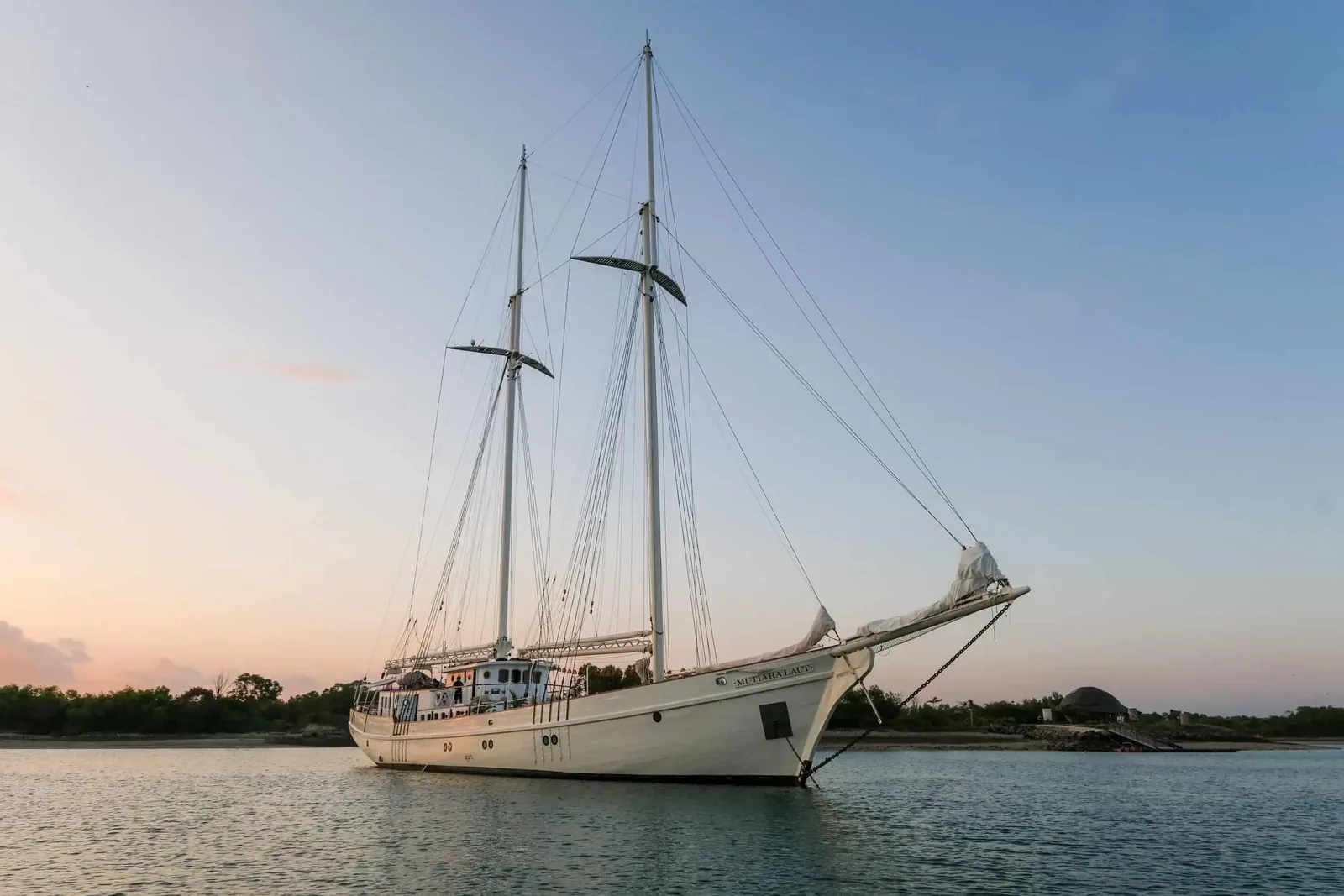 Price Breakdown for Private vs. Group Komodo Island Tours in 2027: Which Saves More Money?